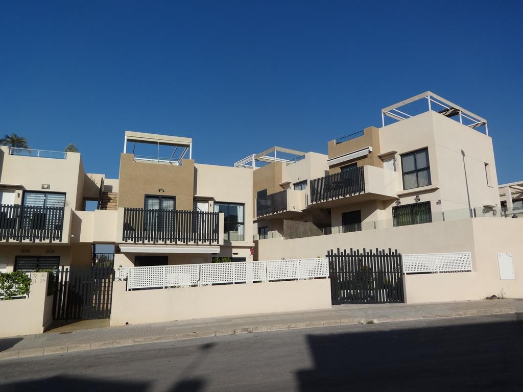 شقة Residencial Sabrina Penthouse أوريويلا المظهر الخارجي الصورة